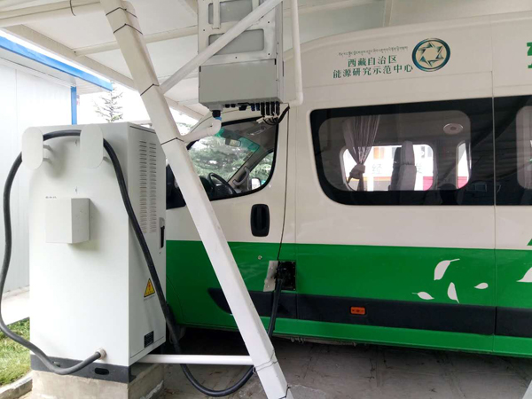 前瞻技術(shù)，電動(dòng)汽車高原光伏充電站,光伏充電樁