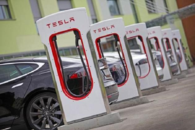 特斯拉,電動(dòng)汽車馬達(dá)