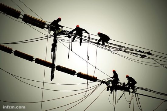 在供需兩端的擠壓共振下，今夏或遭遇最嚴(yán)重電荒。CFP/圖