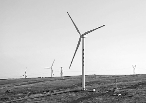 在這個(gè)國內(nèi)最大的源網(wǎng)友好型風(fēng)電廠中，采用統(tǒng)一監(jiān)控平臺(tái)，將不同廠家、不同技術(shù)路線的風(fēng)電機(jī)組組合成一個(gè)有機(jī)整體。